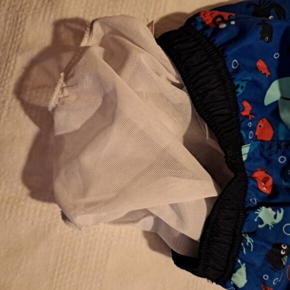 Gymboree boys fish design swim shorts size 6-12 months - Picture 4 of 4